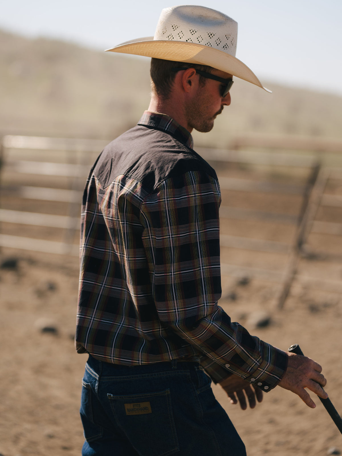 Cotton snap shirt in dark plaid with multicolor stripes and snap buttons