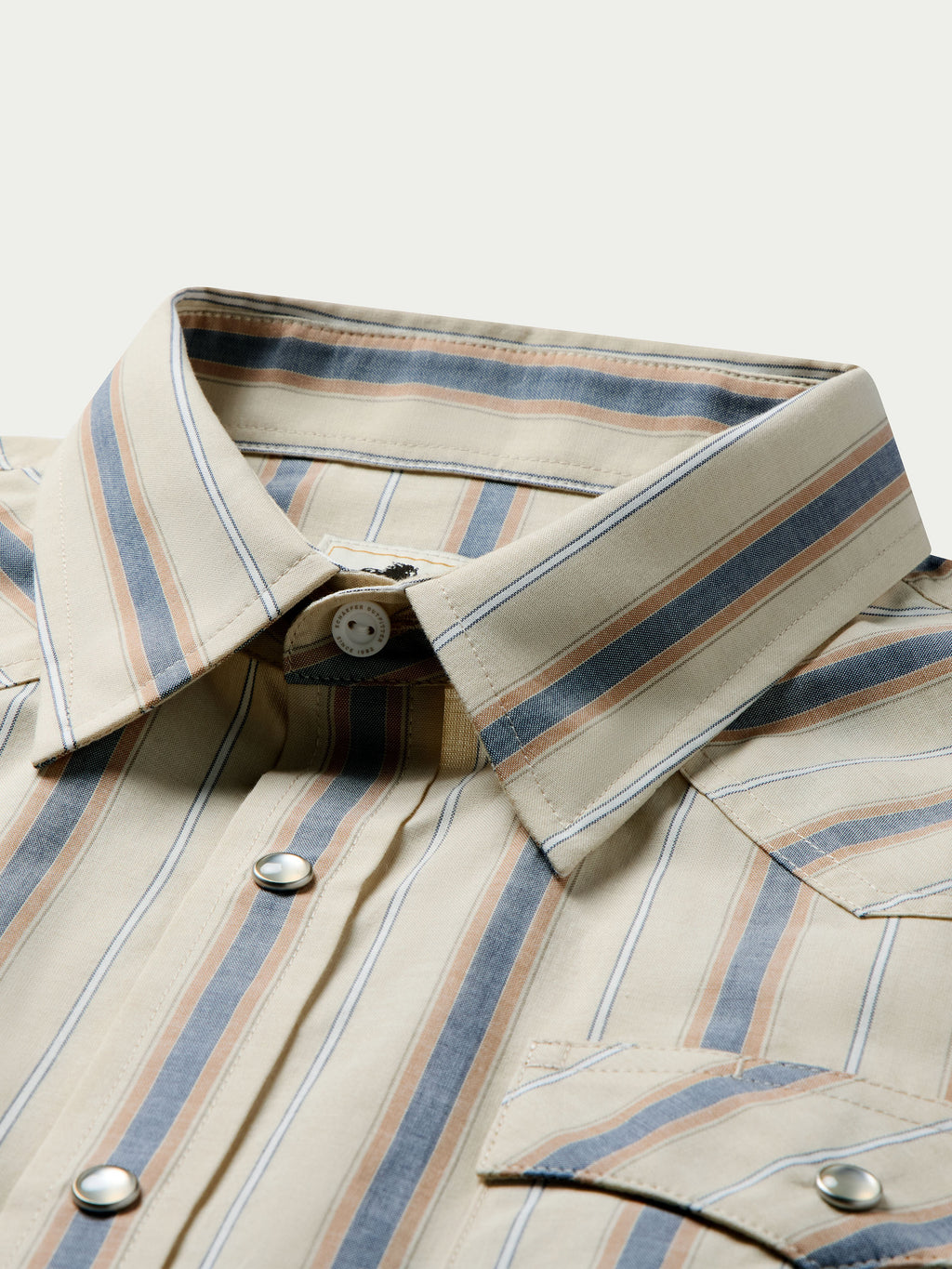 Short-sleeve striped cotton pearl-snap shirt, button placket close-up