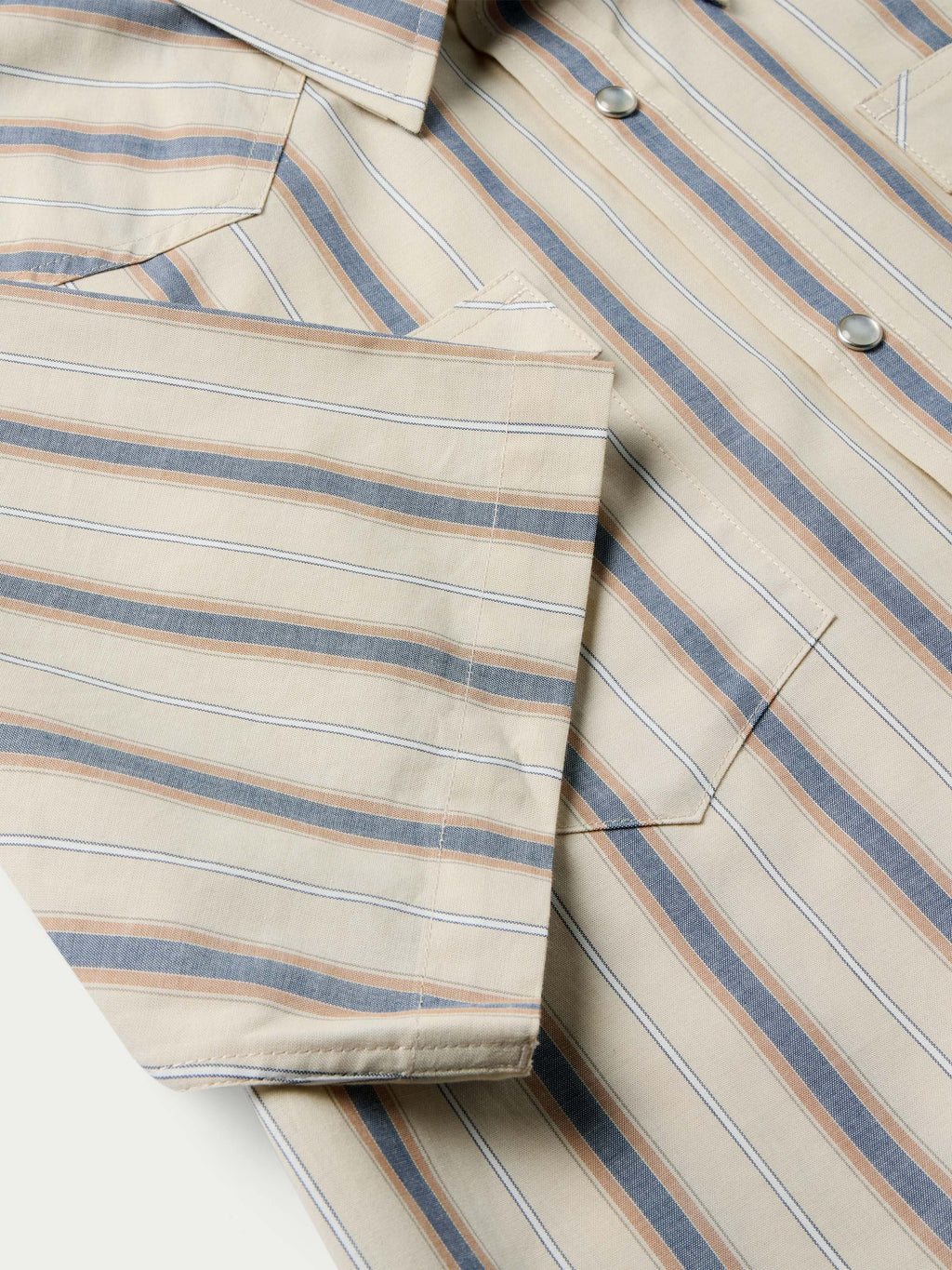 Short-sleeve striped cotton pearl-snap shirt with chest pocket and snaps