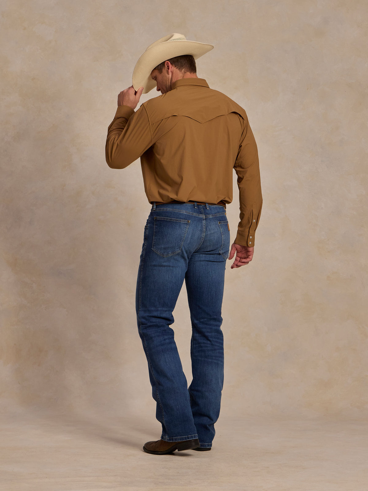 RangeTek Western snap shirt back view, pecan tan, long sleeves