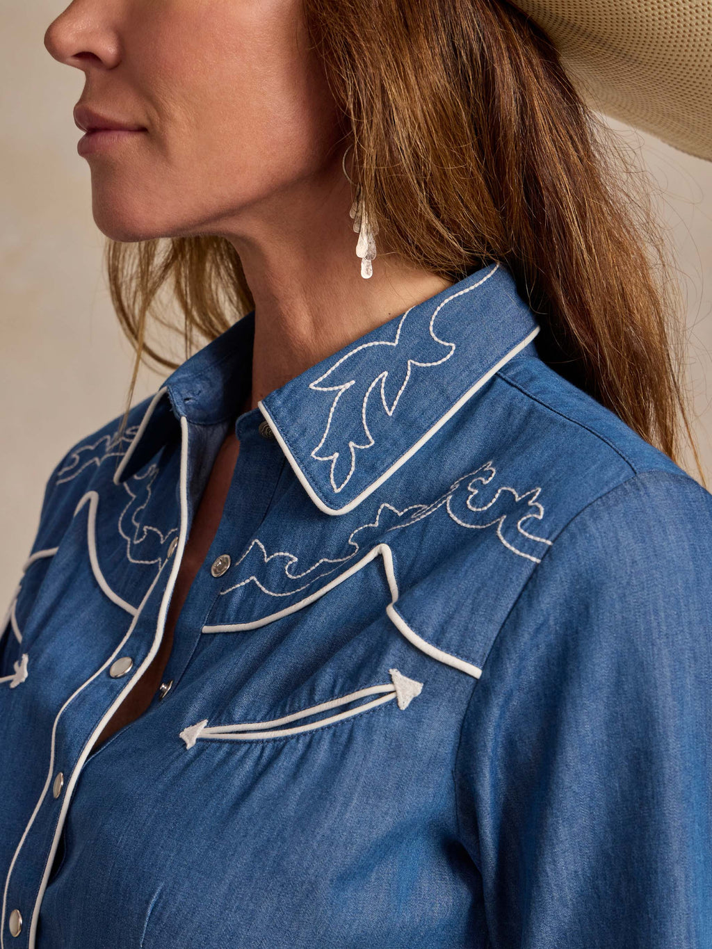Women's Embroidered Dale Shirt - Schaefer Outfitter