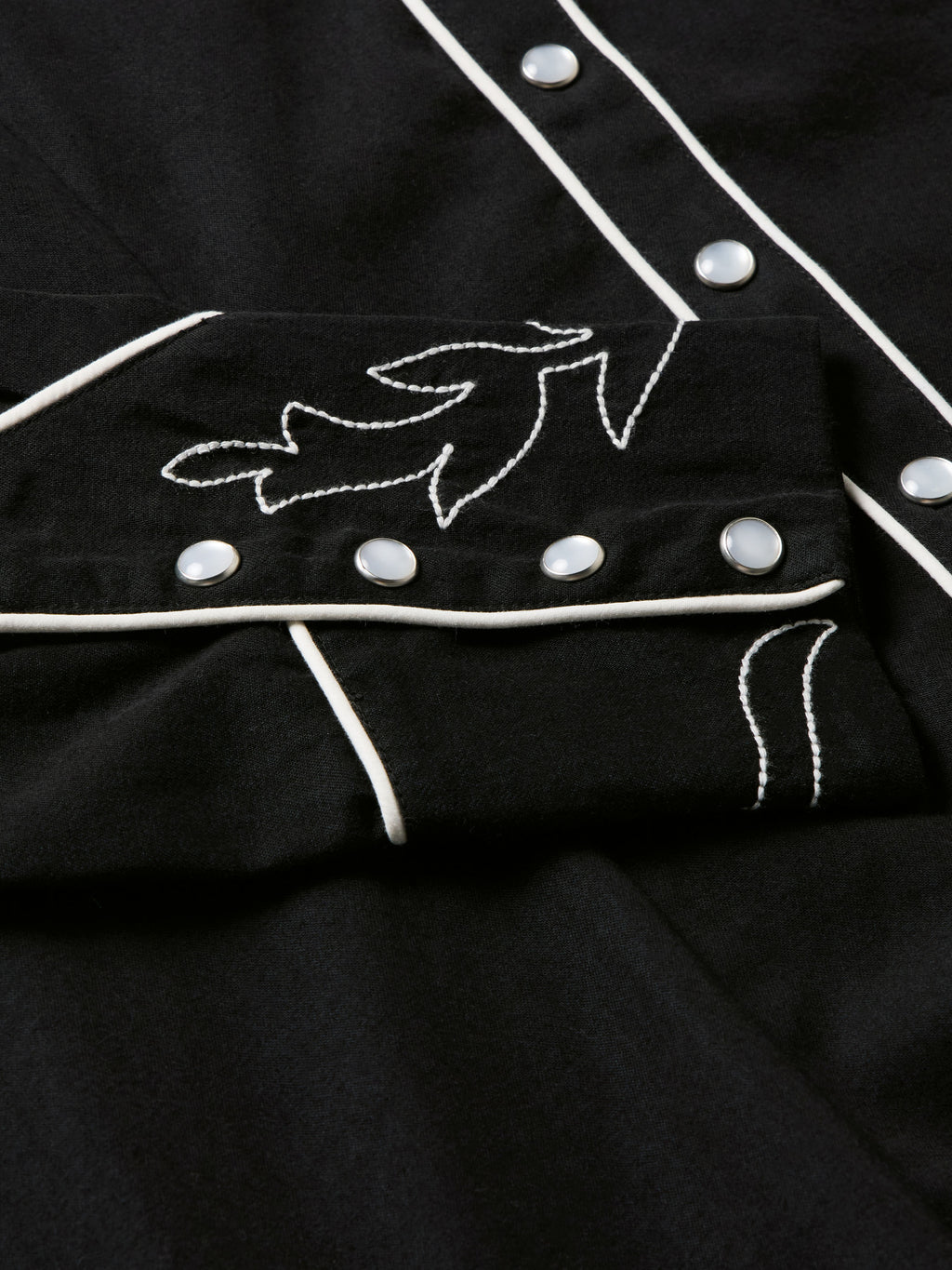 WOMEN'S EMBROIDERED DALE SHIRT - Schaefer Outfitter