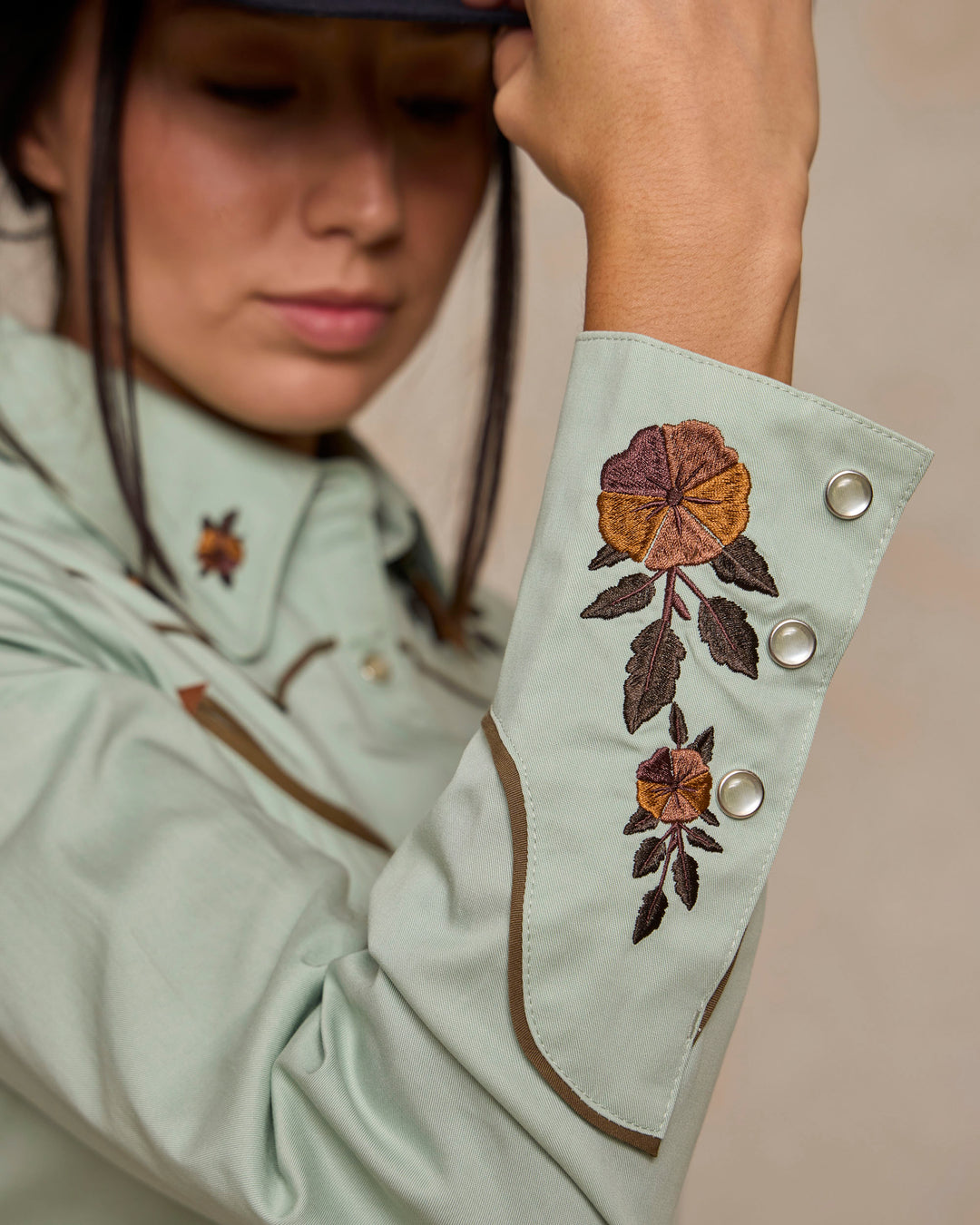 Women's Embroidered Snap Shirt - Schaefer Outfitter