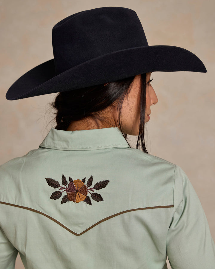 Women's Embroidered Snap Shirt - Schaefer Outfitter