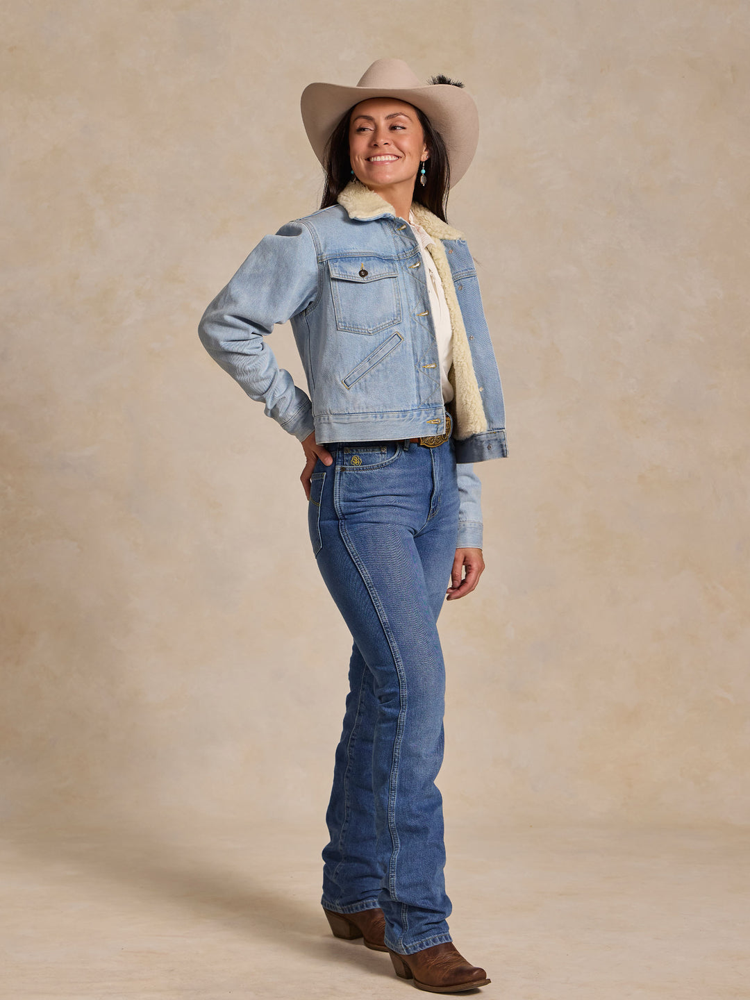 WOMEN'S SHERPA LINED DENIM JACKET - Schaefer Outfitter