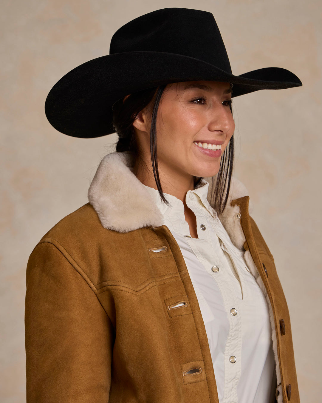 Women's Shearling Jacket - Schaefer Outfitter